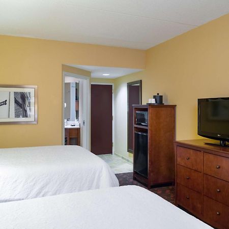 Larkspur Landing Carlisle Hotel Bagian luar foto