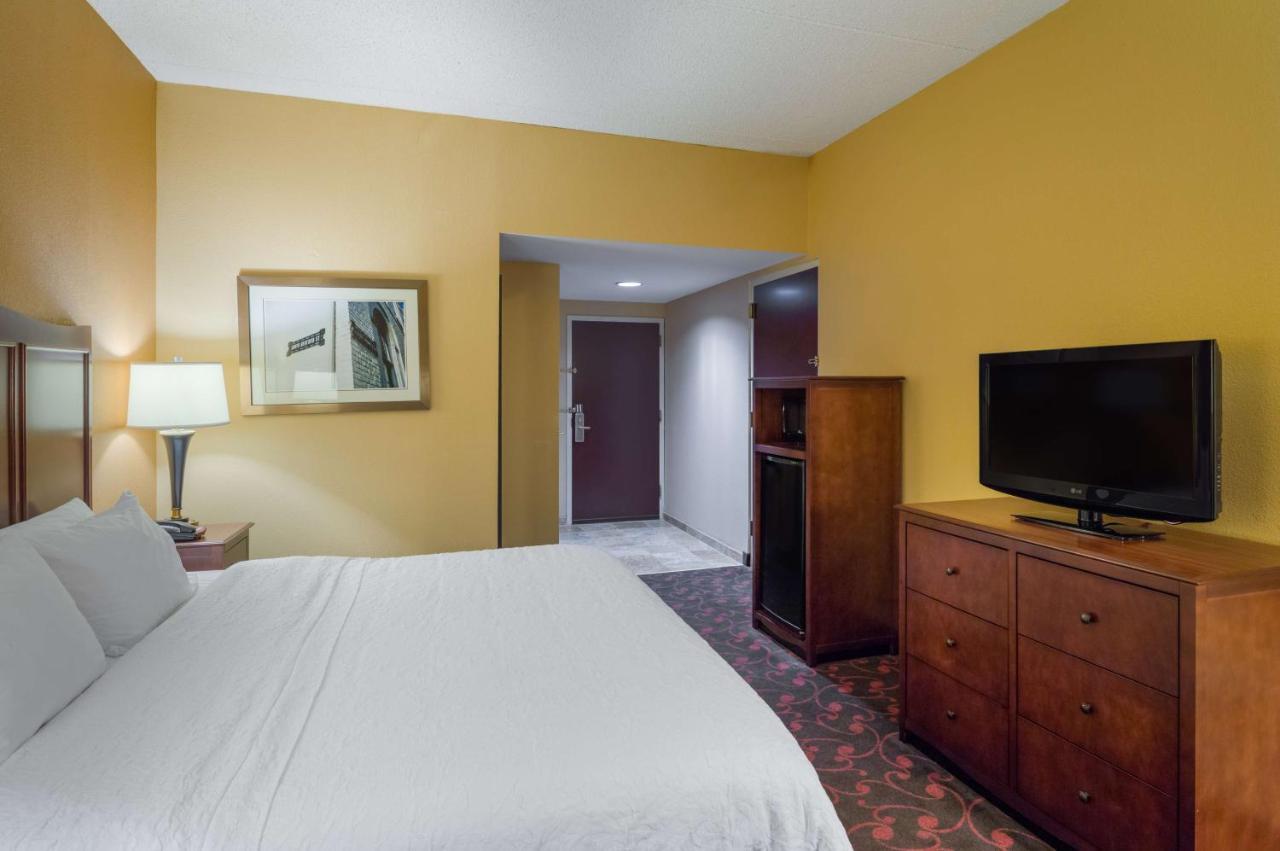 Larkspur Landing Carlisle Hotel Bagian luar foto