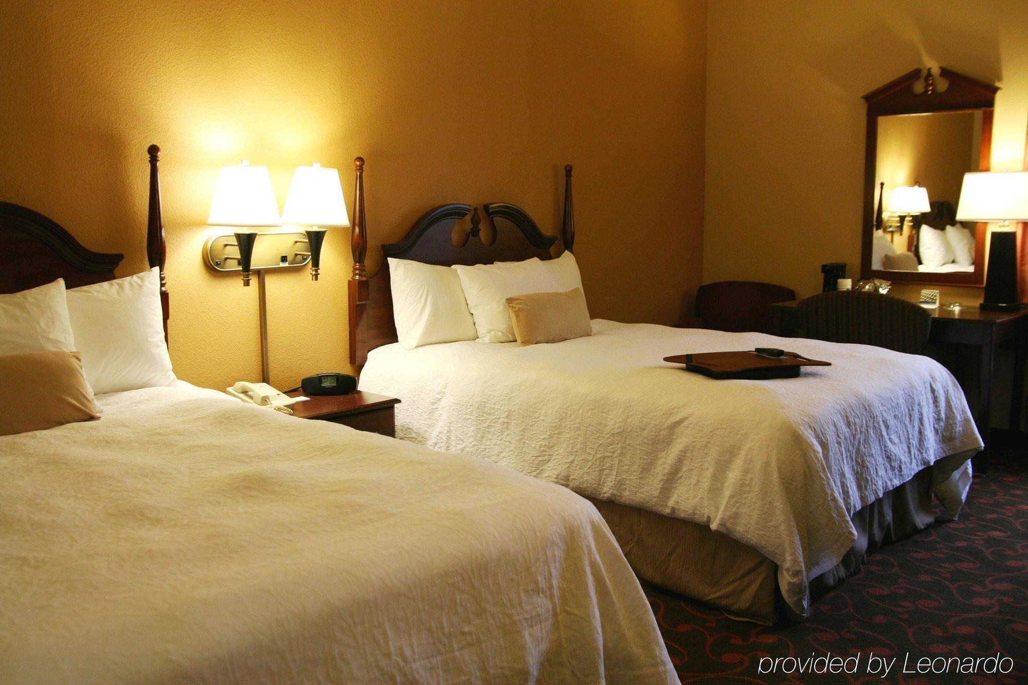 Larkspur Landing Carlisle Hotel Bagian luar foto
