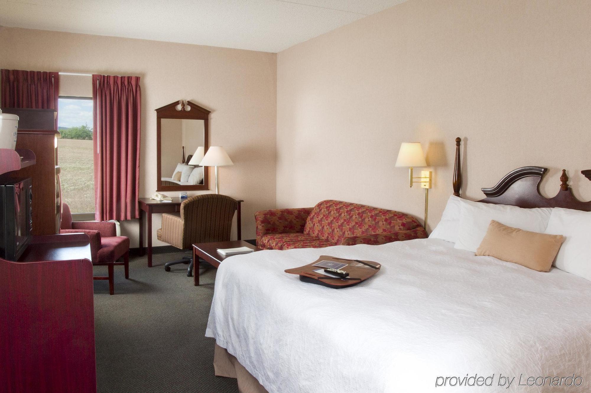 Larkspur Landing Carlisle Hotel Bagian luar foto