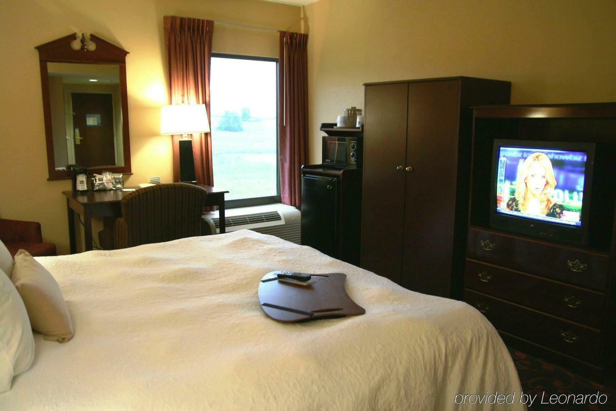 Larkspur Landing Carlisle Hotel Ruang foto